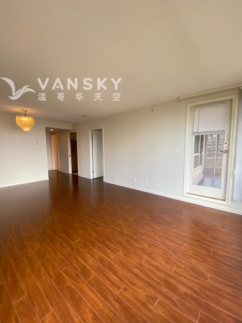 260407172849_Living roomDining room.jpg